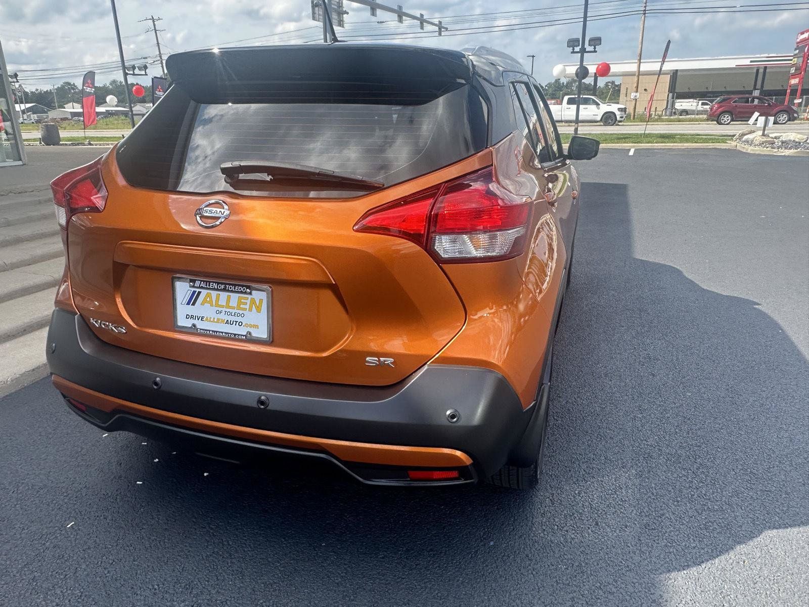 Used 2020 Nissan Kicks SR w/ SR Premium Package FWD image 10