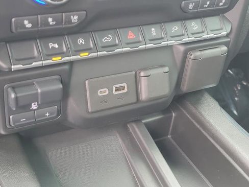 Used 2021 Chevrolet Silverado 1500 LTZ w/ LTZ Convenience Package II image 33