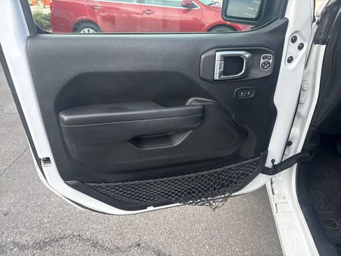 Used 2022 Jeep Wrangler Unlimited Sport AWD/4WD image 18