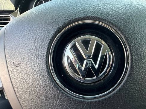 Used 2012 Volkswagen Touareg VR6 AWD/4WD image 16