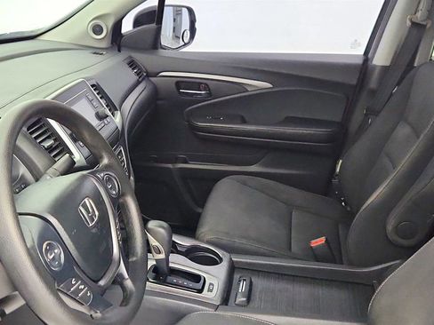Used 2019 Honda Ridgeline Sport image 19