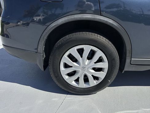 Used 2016 Nissan Rogue S w/ Appearance Package FWD image 59