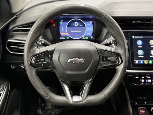 Used 2023 Chevrolet Bolt EUV LT image 17