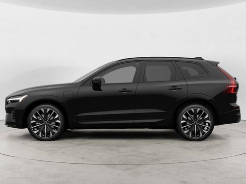 New 2026 Volvo XC60 T8 Ultra w/ Protection Package Premier AWD/4WD image 4