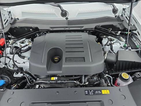 New 2026 Land Rover Defender 110 X-Dynamic SE image 29