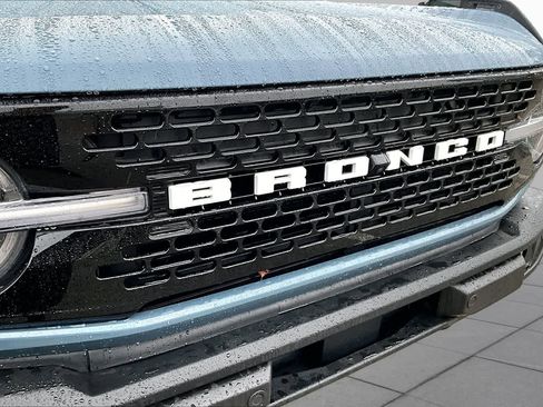 Certified 2025 Ford Bronco Outer Banks w/ Sasquatch Package AWD/4WD image 30