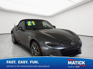 Used 2021 MAZDA MX-5 Miata Grand Touring RWD video 1