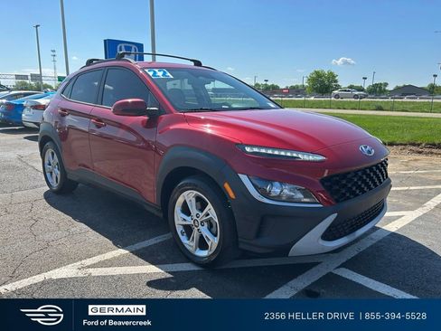 Used 2022 Hyundai Kona SEL FWD image 2