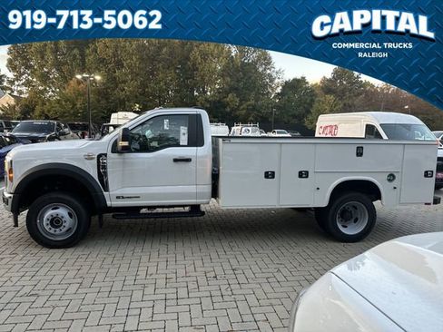 New 2024 Ford F550 4x4 Regular Cab Super Duty image 5