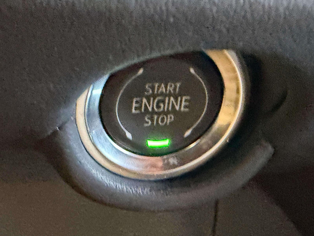 Used 2026 Chevrolet Suburban RST RWD image 14