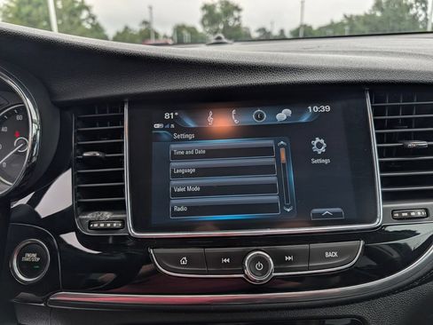 Used 2020 Buick Encore Preferred FWD image 4