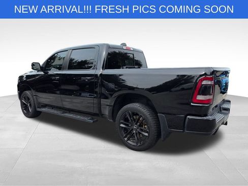 Used 2019 RAM 1500 Sport w/ Black Appearance Package AWD/4WD image 4