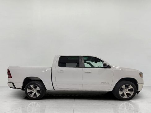 Used 2023 RAM 1500 Laramie AWD/4WD image 12