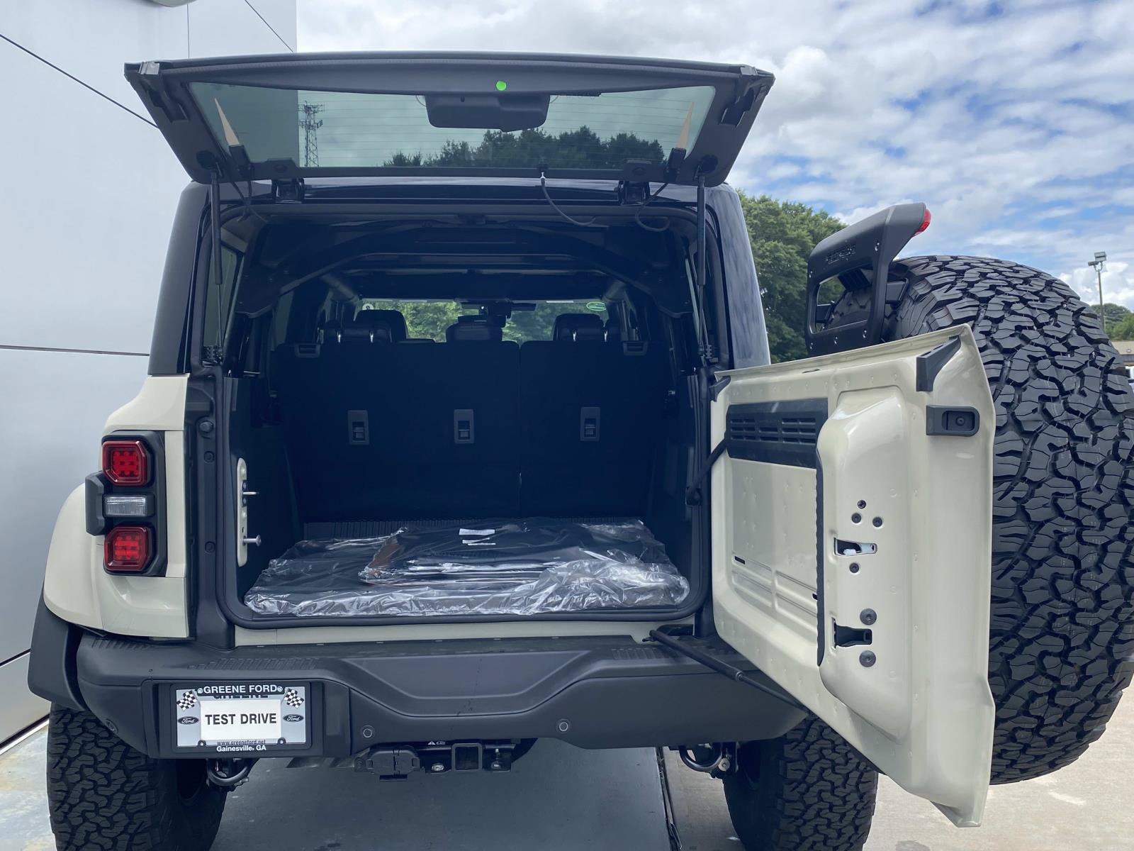 New 2026 Ford Bronco Raptor AWD/4WD image 7