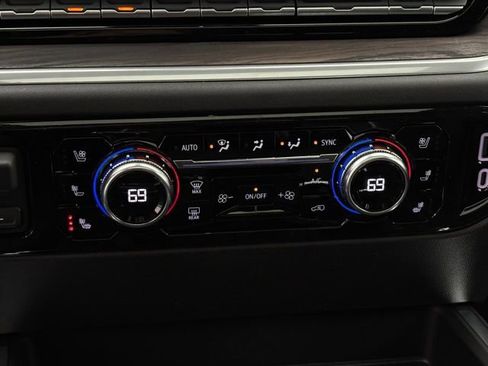 New 2026 GMC Sierra 1500 SLT AWD/4WD image 26