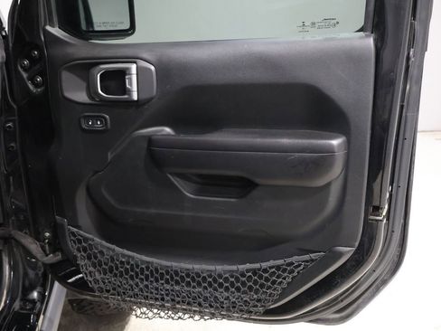 Certified 2019 Jeep Wrangler Rubicon image 17