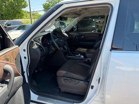 Certified 2024 INFINITI QX80 Premium Select w/ Cargo Package AWD/4WD image 9