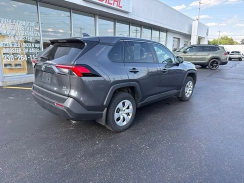 Used 2024 Toyota RAV4 LE AWD/4WD image 7
