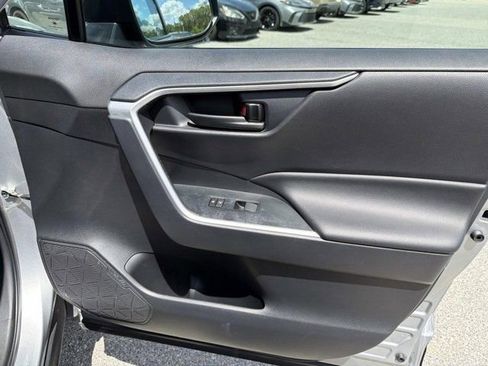 Certified 2025 Toyota RAV4 LE AWD/4WD image 14