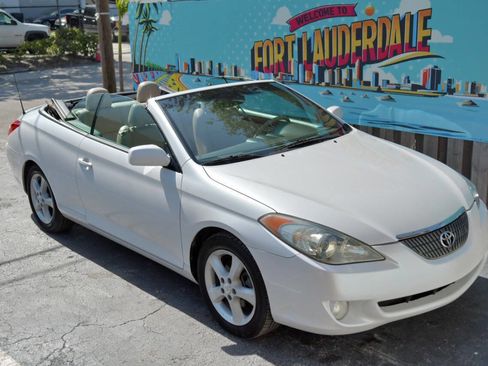 Used 2006 Toyota Solara SLE image 25
