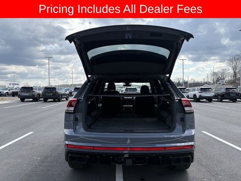 Used 2025 Volkswagen Atlas Cross Sport SEL R-Line AWD/4WD image 11