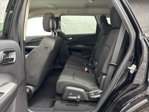 Used 2017 Dodge Journey SE FWD image 11