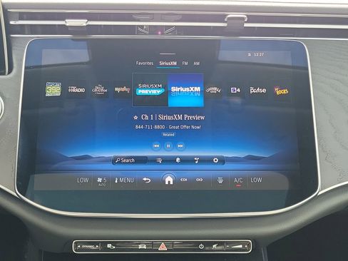 Used 2024 Mercedes-Benz E 350 4MATIC Sedan image 18