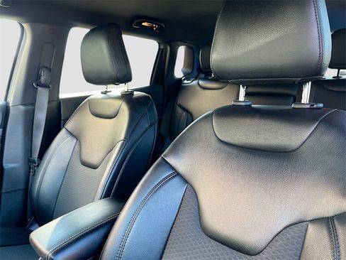 Used 2022 Jeep Compass Altitude image 18