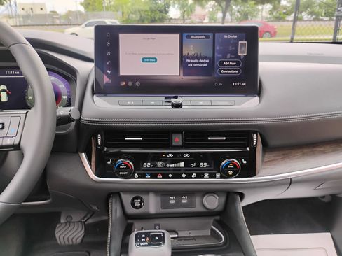 Used 2025 Nissan Rogue Platinum w/ Platinum Premium Package FWD image 63