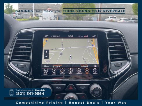 Used 2019 Jeep Grand Cherokee Limited w/ Luxury Group II image 19