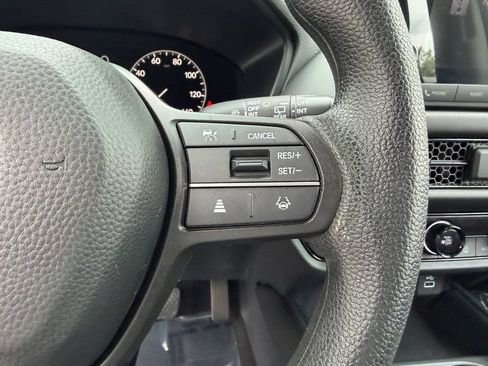 Certified 2025 Honda HR-V LX image 22