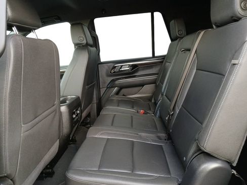 Used 2025 Chevrolet Tahoe LT RWD image 22
