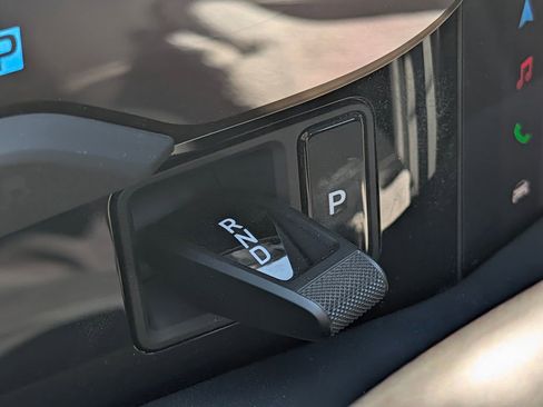 New 2026 Porsche Taycan image 35