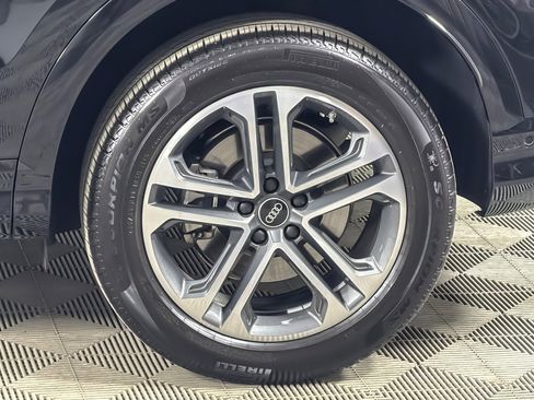Used 2025 Audi Q5 Premium w/ 19" Wheel Package AWD/4WD image 26