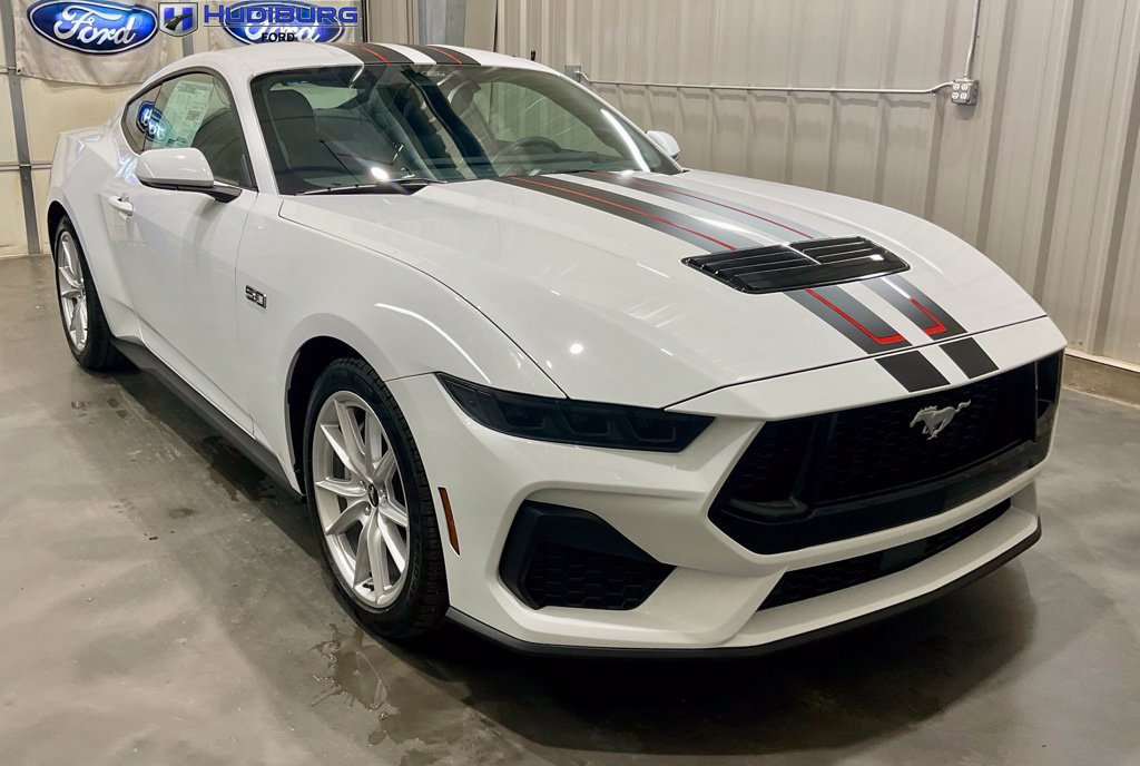 Used 2026 Ford Mustang GT Premium RWD image 1