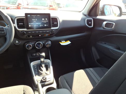 New 2026 Hyundai Venue SEL FWD image 8