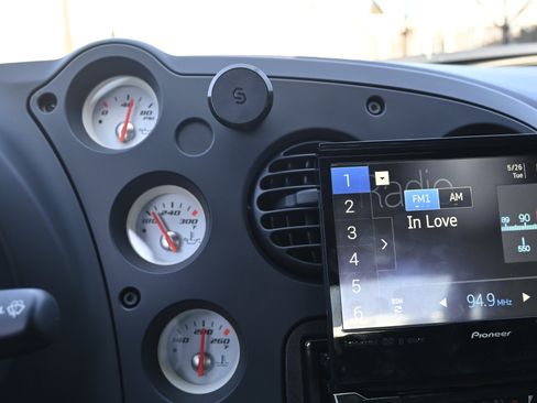 Used 2003 Dodge Viper SRT-10 image 38