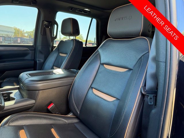 Used 2023 GMC Yukon AT4 w/ AT4 Premium Plus Package AWD/4WD image 7