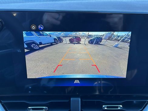 New 2026 Chevrolet Equinox LT w/ Convenience Package II image 23