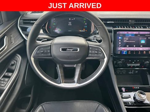 Used 2023 Jeep Grand Cherokee 4WD 4xe w/ Luxury Tech Group II image 15