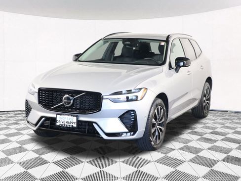 Used 2024 Volvo XC60 B5 Plus image 17