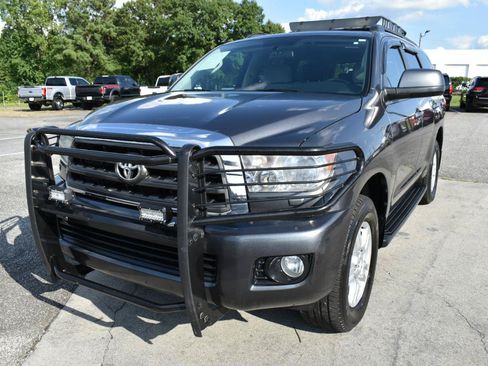 Used 2013 Toyota Sequoia SR5 AWD/4WD image 2