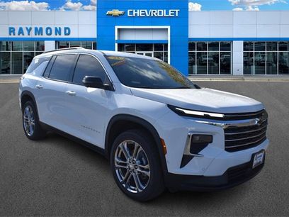New 2025 Chevrolet Traverse LT w/ Enhanced Driving Package