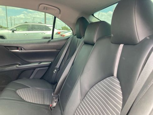 Used 2024 Toyota Camry SE FWD image 7