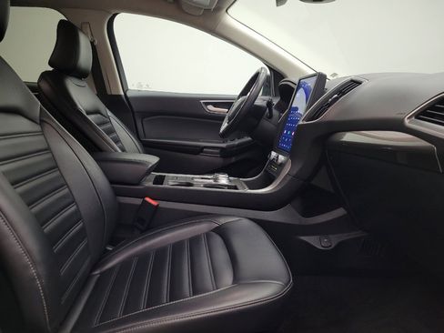 Used 2023 Ford Edge SEL image 21