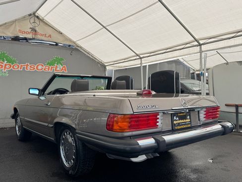 Used 1987 Mercedes-Benz 560 SL image 14