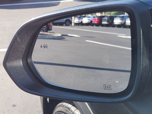 New 2026 Chevrolet Equinox EV LT image 12