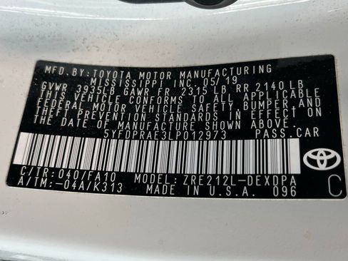 Used 2020 Toyota Corolla L FWD image 17
