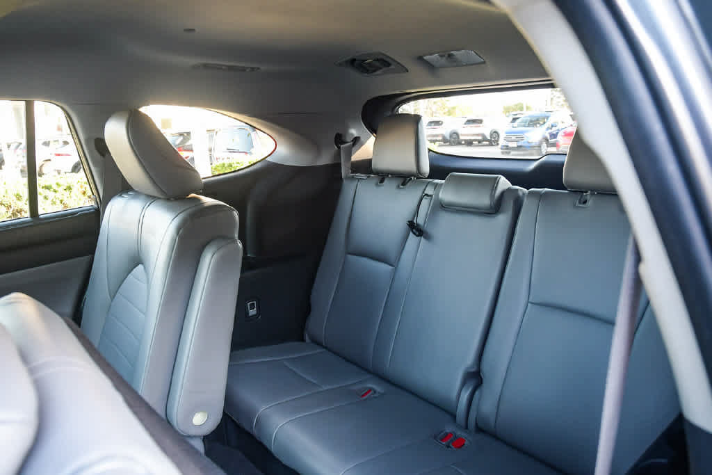 Certified 2023 Toyota Highlander XLE AWD/4WD image 21