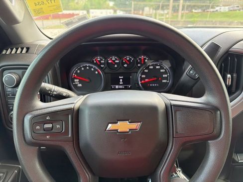 Used 2021 Chevrolet Silverado 1500 Custom image 13